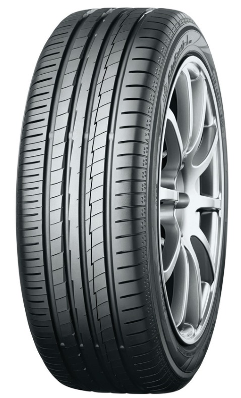 фото шины YOKOHAMA AE50 215/55 R17 94W