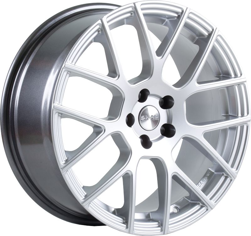 фото диска СКАД R18 ET35 DIA72,6 PCD:5/120 